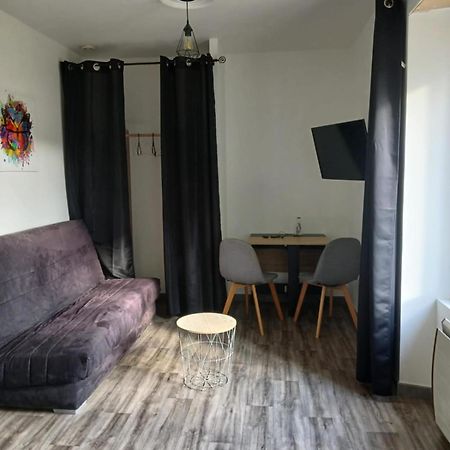 Appartement T2 Meuble - Entree Independante La Boissière-des-Landes Zewnętrze zdjęcie