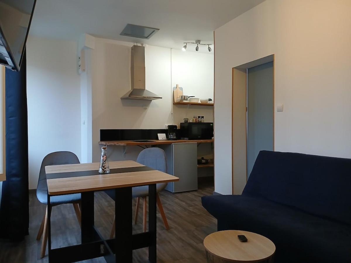 Appartement T2 Meuble - Entree Independante La Boissière-des-Landes Zewnętrze zdjęcie